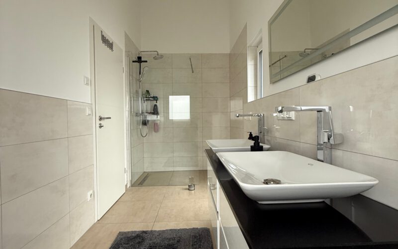 DHH mit Garten in Waldacker