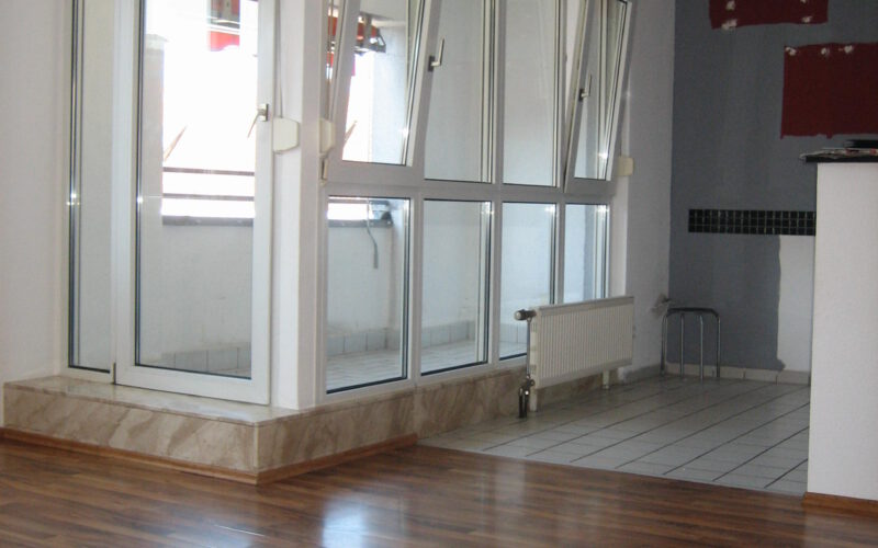 ETW mit Loggia und Balkon